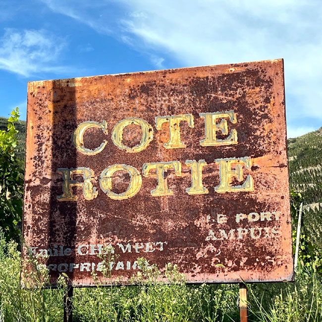 Cote-Rotie sign