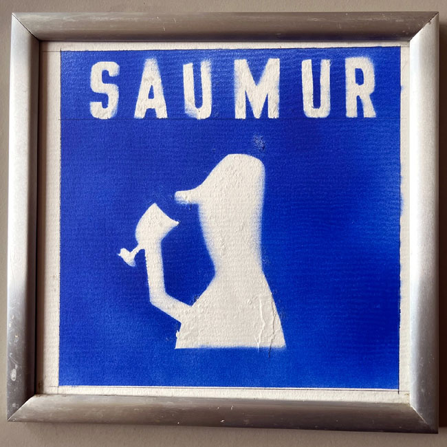Saumur wine label sign
