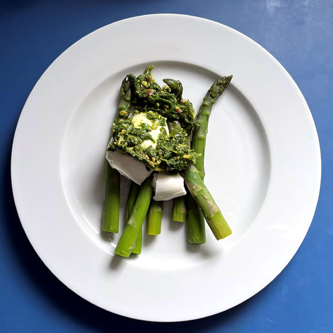 asparagus with pesto